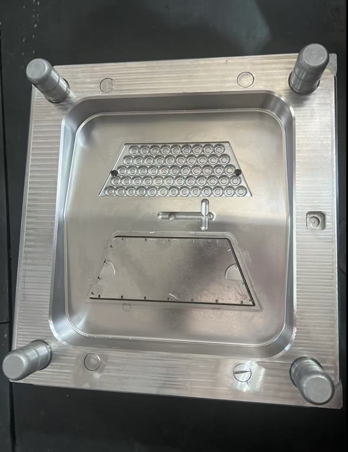 Mold processing case - precision injection mold